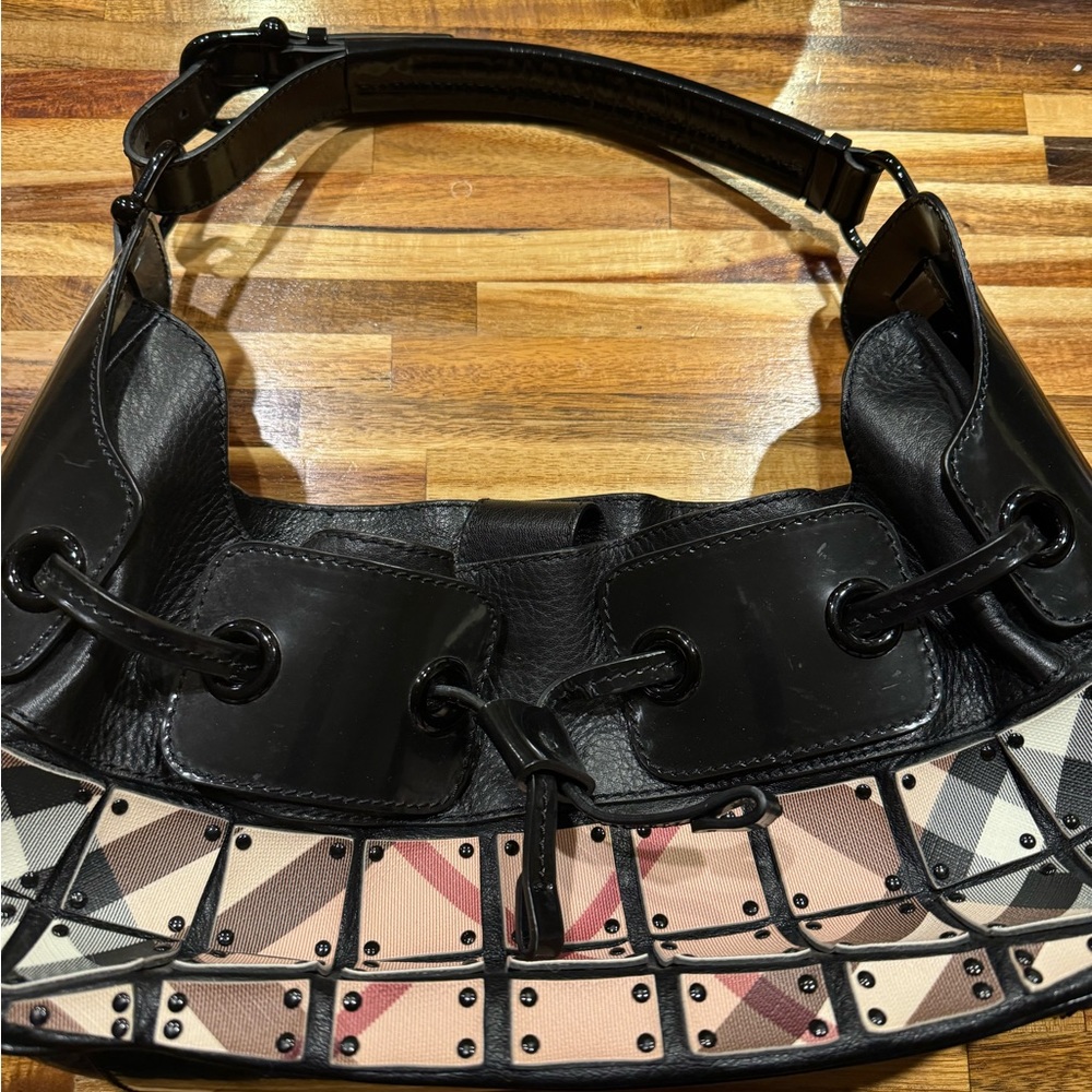 Burberry authentic bag